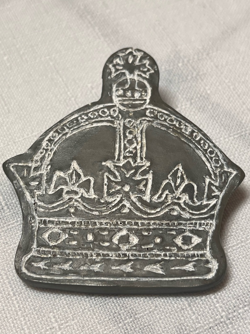 Silver Crown Brooch Pin Brooch
New
Perfect gift